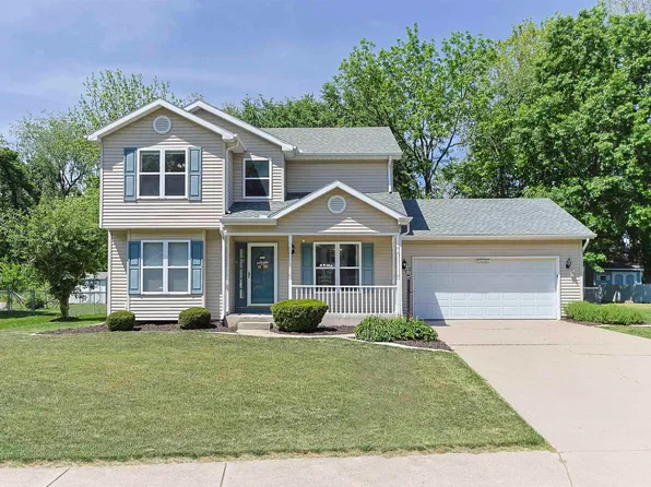 10035 Ashwood Forest Dr, Osceola, IN 46561