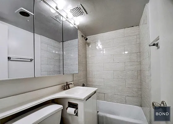 Rented by Bond New York | media 17