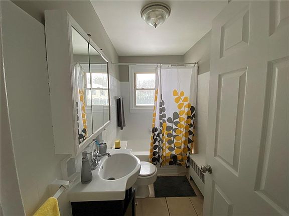 5th image of 147 Legris Ave #2