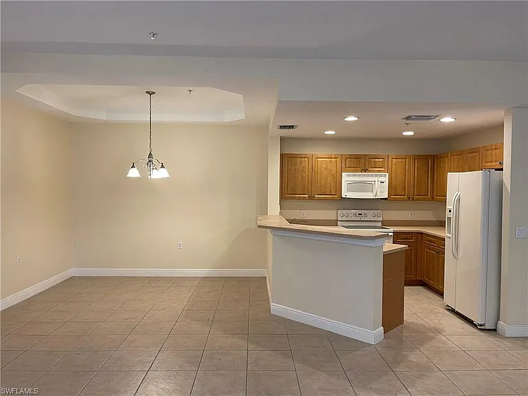 2913 Tuscan Dr #102 — Photo 3