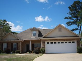 488 Brownstone Loop, Elmore, AL 36025