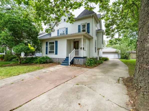 908 S Fell Ave, Normal, IL 61761