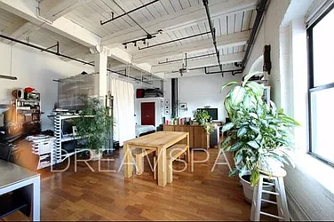 Rented by Dream Space Realty