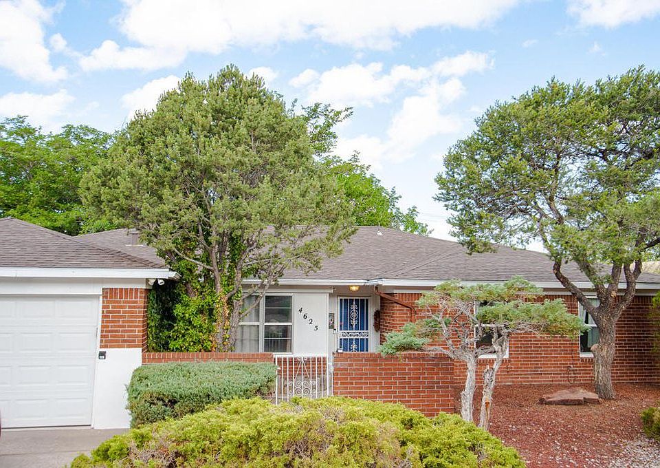 1st image of 4625 Larchmont Dr NE
