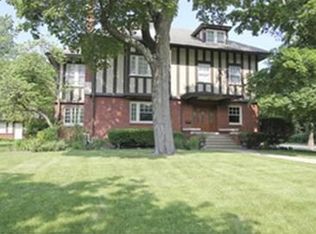 741 Fair Oaks Ave, Oak Park, IL 60302