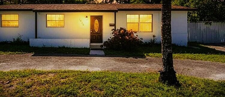 1st image of 1436 NW 19th Street