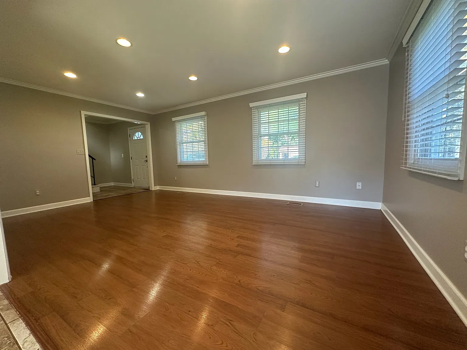 3 bed, 2.5 bath, 1925 sqft, $2,700 — Photo 4