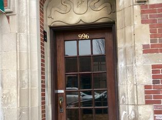 996 Green Bay Rd APT 3, Winnetka, IL 60093