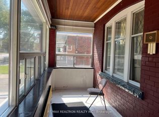 912 Kennedy Rd, Scarborough, ON M1K 2E8