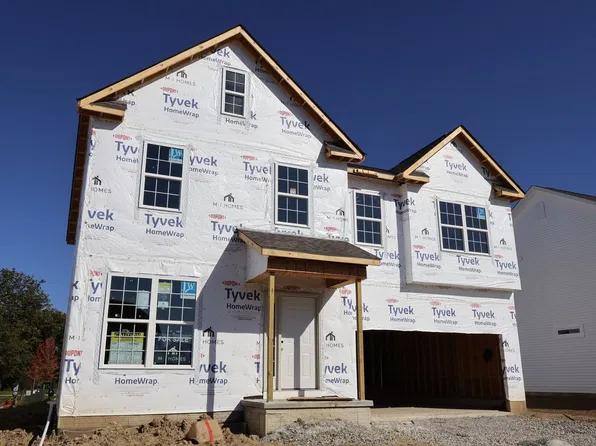 473 Zelkova Ln, Lewis Center, OH 43035