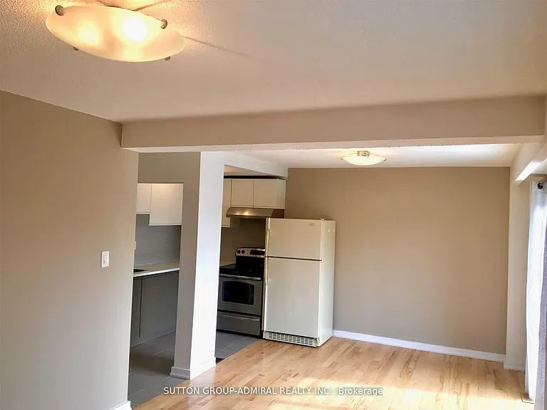 4 Nootka Cres #MAIN FL — Photo 15