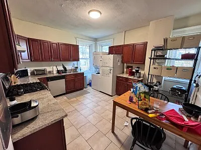 Building Photo - 726 Washington St #6