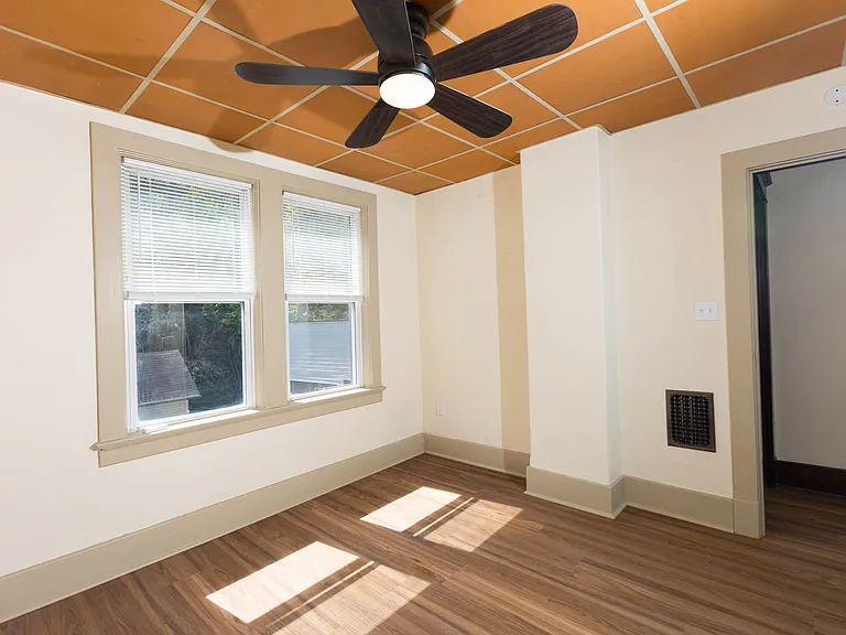Back bedroom