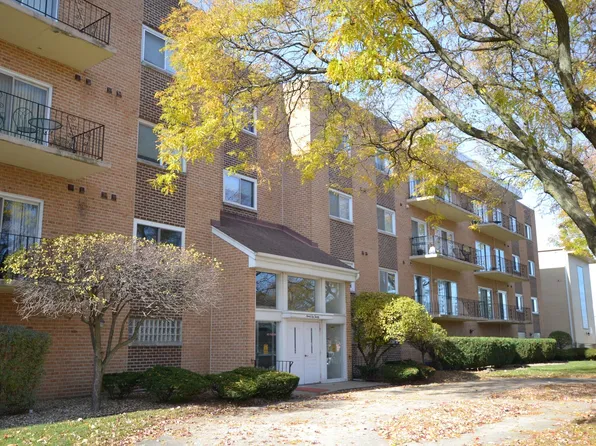 9620 S Komensky Ave APT 305, Oak Lawn, IL 60453