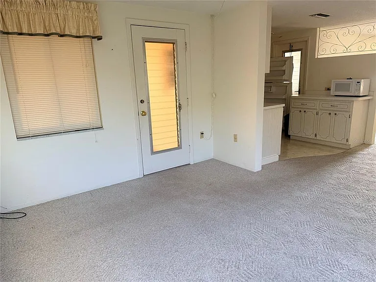 10502 Laburnum Dr — Photo 8