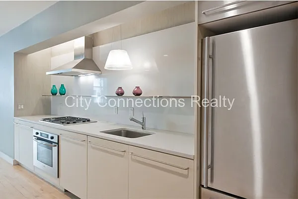 Rented by City Connections Realty | media 30