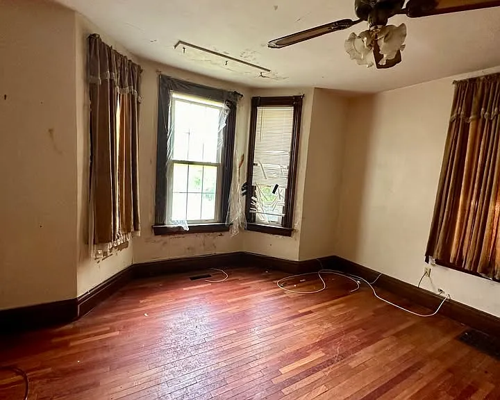 8824 Huiskamp Ave — Photo 43