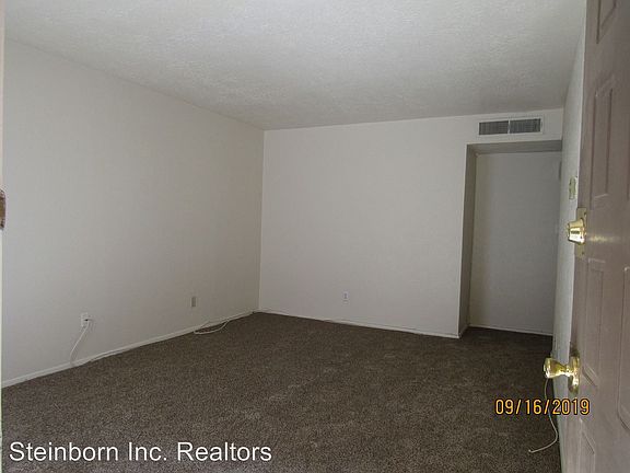 5th image of 2807 E Idaho Ave APT 8