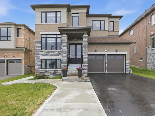 63 Bethpage Cres, Newmarket, ON L3X 0M4