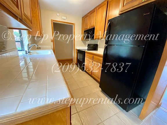 2nd image of 207 Elk Dr