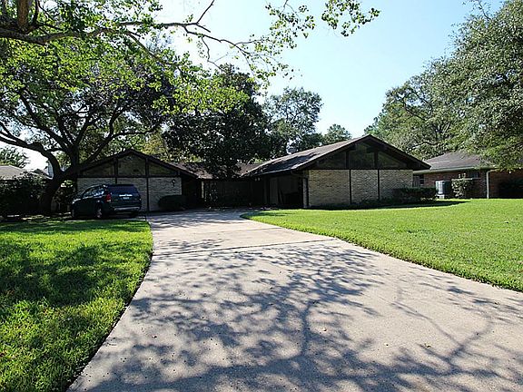 2nd image of 119 Driftwood Dr