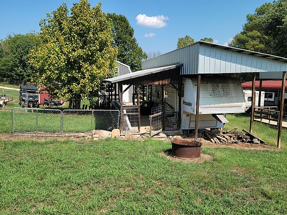 5th image of 157 Buckeye Ln