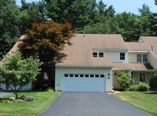 49 Old Coach Rd, Clifton Park, NY 12065