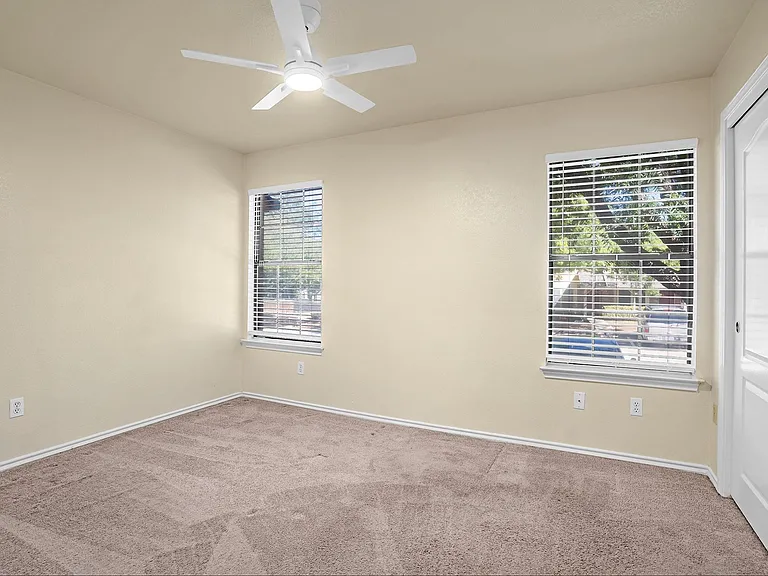 11901 Swearingen Dr #113 — Photo 8