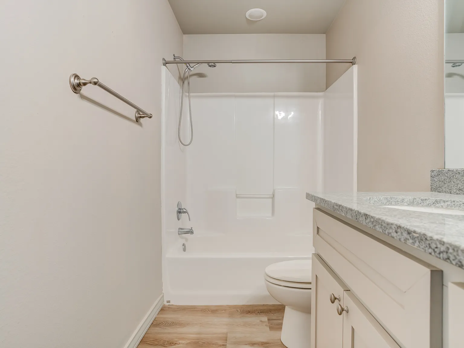 17815 Private Road 2160 - B — Photo 4