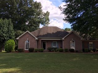 1704 Jackson Ave, Muscle Shoals, AL 35661