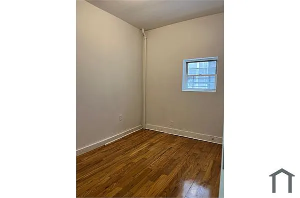 Building Photo - 130 Bristol St #1F
