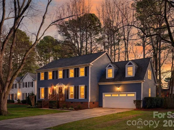 1324 Golden Hill Rd, Matthews, NC 28105
