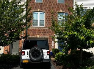 26038 Huntwick Glen Sq, Aldie, VA 20105