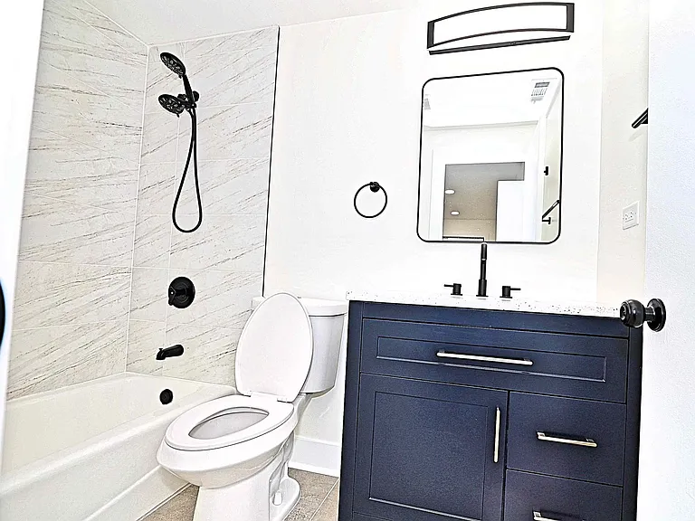 6337 Roosevelt Rd #408 — Photo 7