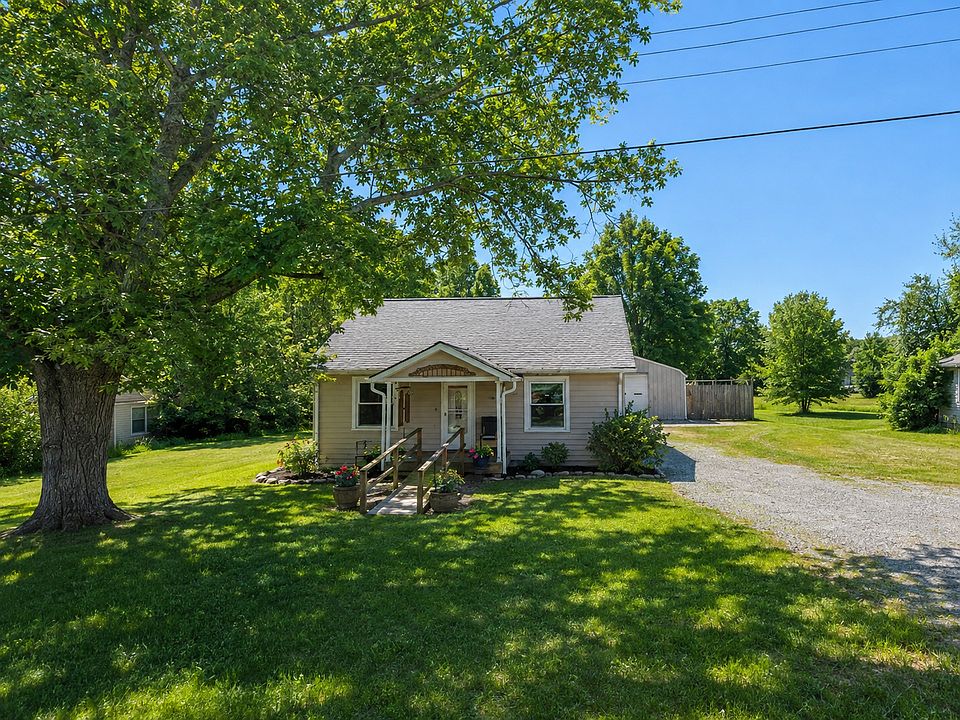 1st image of 249 Hillcrest Dr