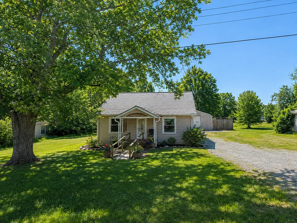 249 Hillcrest Dr