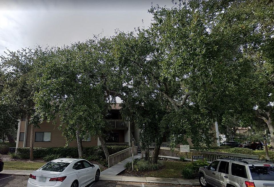 1st image of 2694 Forest Ridge Dr