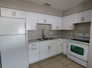 2119 Hanson St, Fort Myers, FL 33901