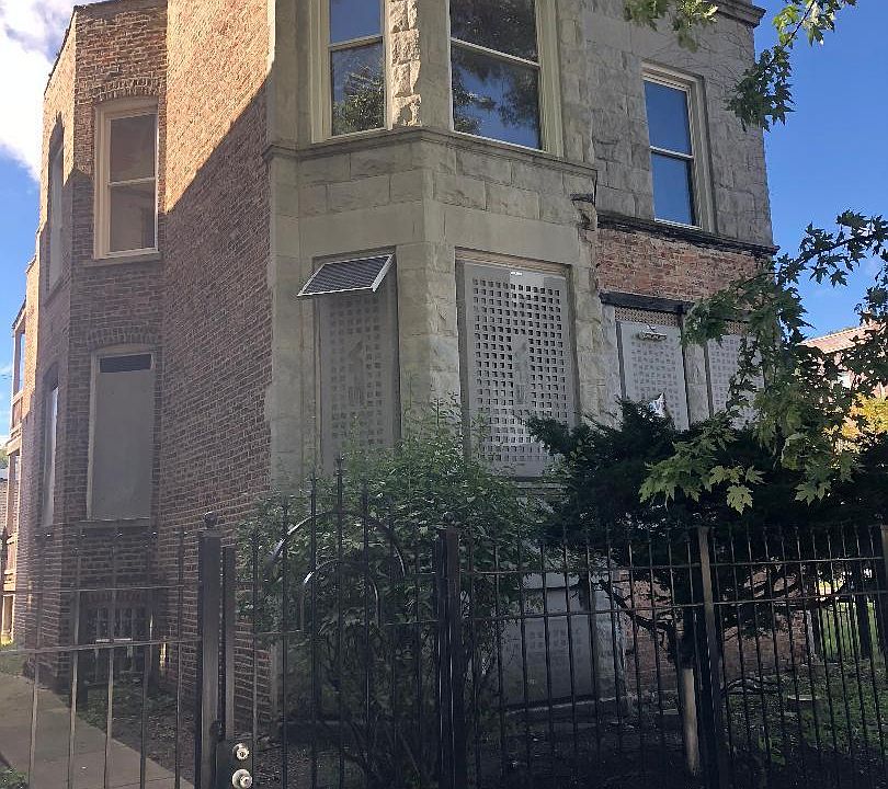 1st image of 1804 S Avers Ave