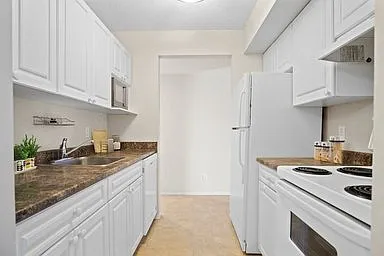 1511 McKercher Dr #2 — Photo 4