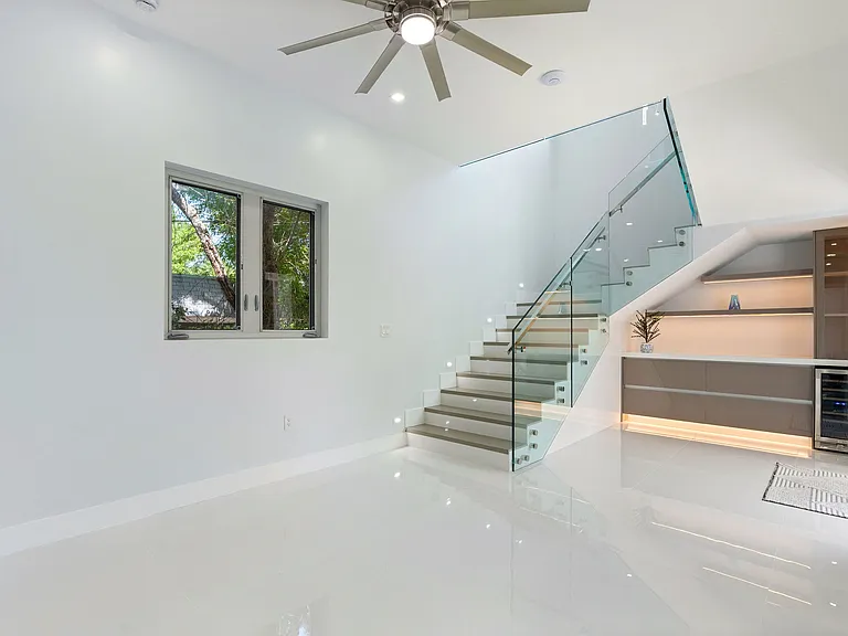 365 Buttonwood Shores Dr — Photo 13