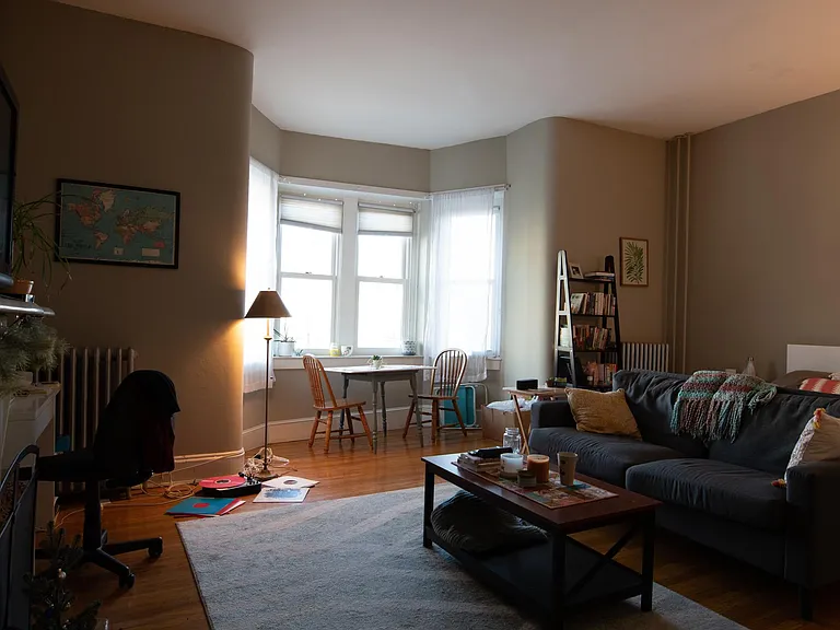 927 Saint Paul St #2R — Photo 6