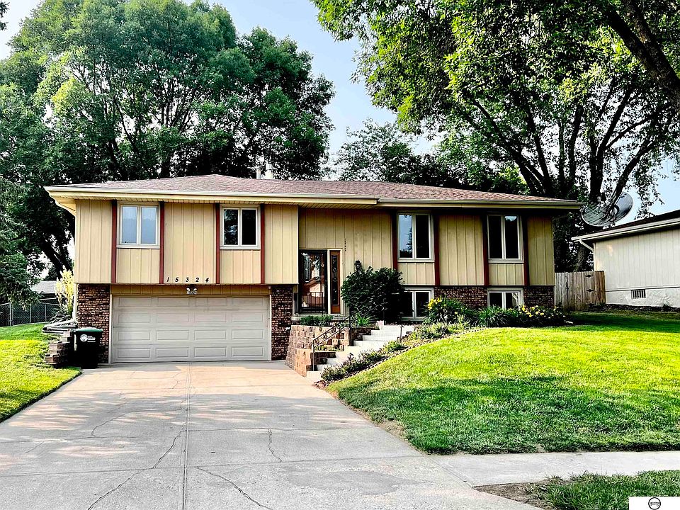 1st image of 15324 Blackwell Dr