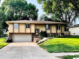 15324 Blackwell Dr, Omaha, NE 68137