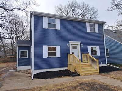 1045 N Vanderburg St, Gary, IN, 46403