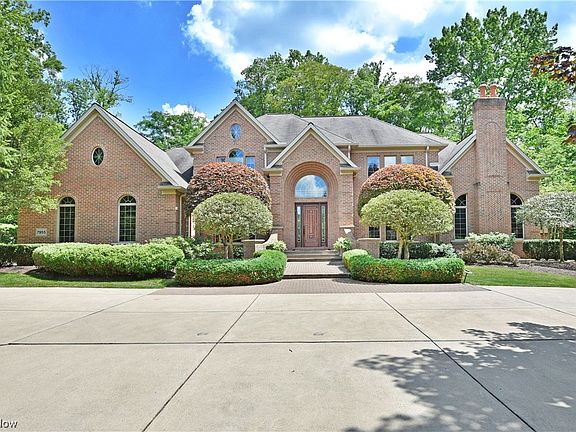 2nd image of 7955 Cedar Park Dr