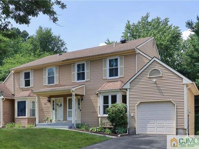 17 Allison Dr, East Brunswick, NJ, 08816