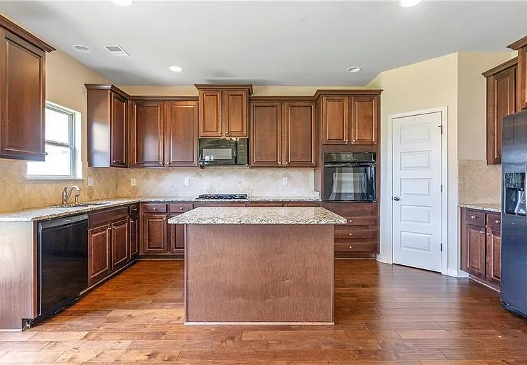 951 Elyse Springs Ct — Photo 19