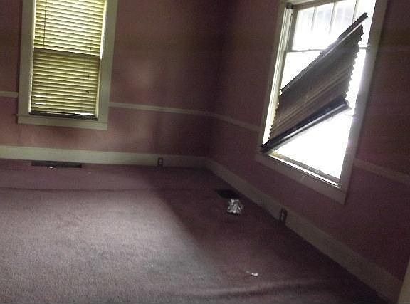 2nd image of 520 Young St