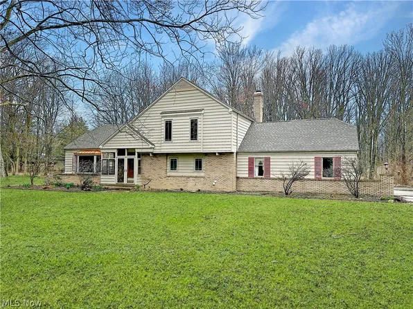 48224 Walnut Valley Rd, Wellington, OH 44090